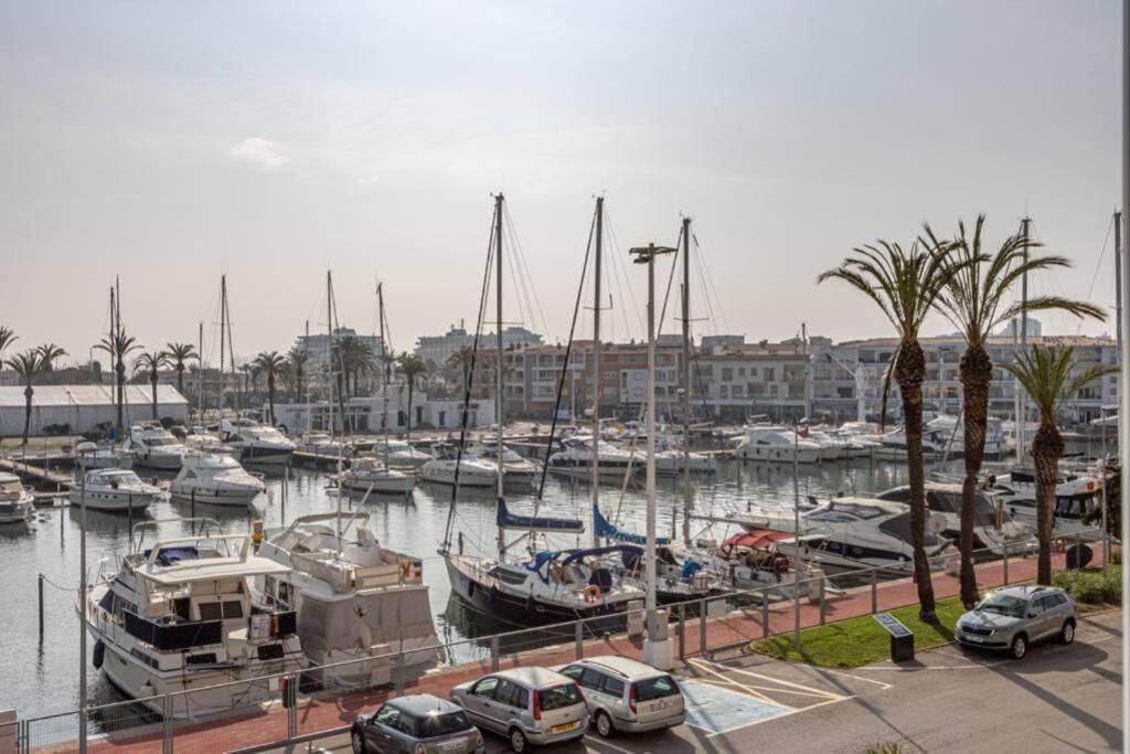 شقة Cn1-Zona Chic Club Nautico, Clima, 5 Minutos Andando De La Playa, Centro, Restaurantes إمبوريابرافا المظهر الخارجي الصورة
