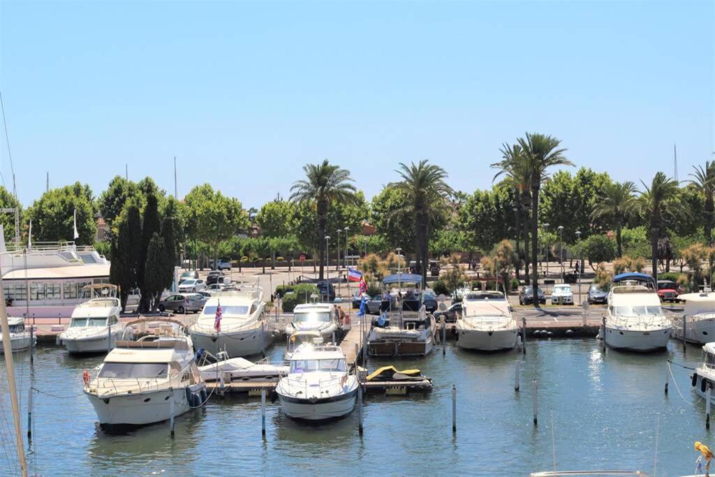 شقة Cn1-Zona Chic Club Nautico, Clima, 5 Minutos Andando De La Playa, Centro, Restaurantes إمبوريابرافا المظهر الخارجي الصورة