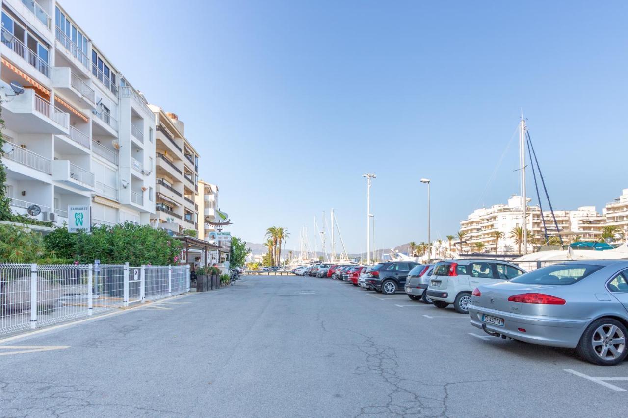 شقة Cn1-Zona Chic Club Nautico, Clima, 5 Minutos Andando De La Playa, Centro, Restaurantes إمبوريابرافا المظهر الخارجي الصورة